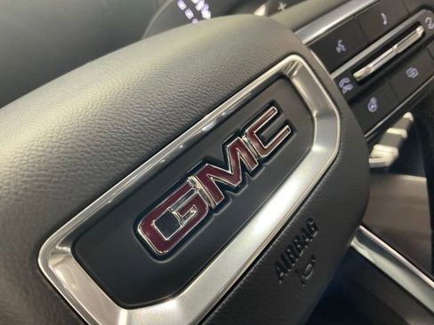 Used 2025 GMC Acadia Elevation w/ Elevation Premium Package image 51