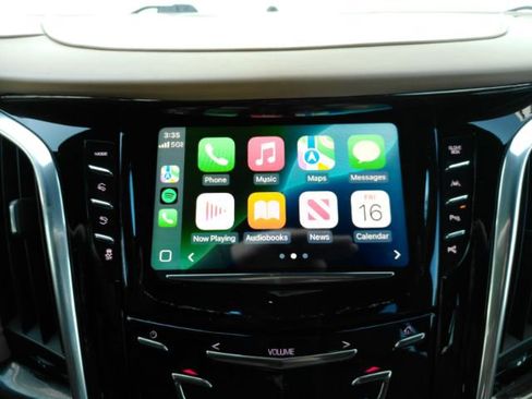 Used 2019 Cadillac Escalade Platinum image 12