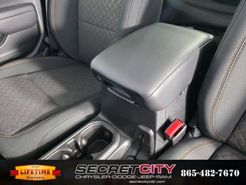 New 2025 Jeep Gladiator Mojave image 26