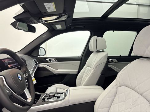 New 2026 BMW X5 xDrive40i AWD/4WD image 24