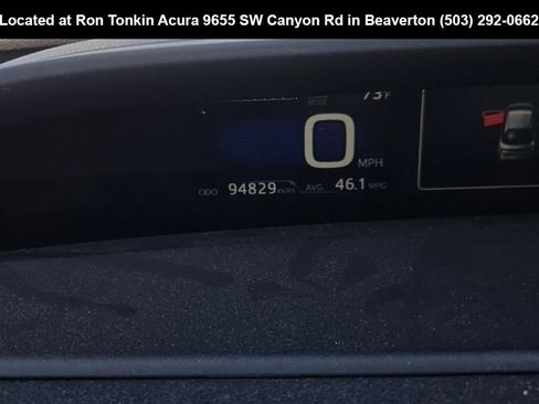 Used 2017 Toyota Prius Three Touring w/ Carpet Mat Package FWD image 8