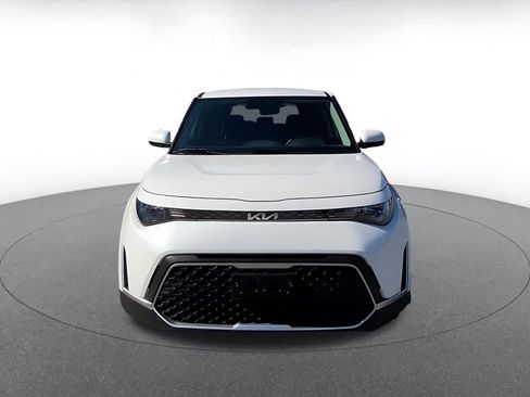 Used 2025 Kia Soul LX w/ LX Technology Package image 4