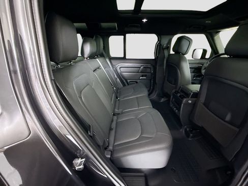 New 2026 Land Rover Defender 110 X-Dynamic SE AWD/4WD image 22