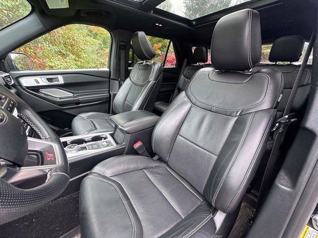 Used 2020 Ford Explorer ST w/ Premium Technology Package AWD/4WD image 12