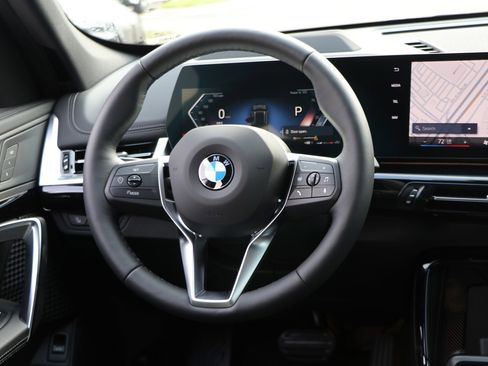 Certified 2025 BMW X1 xDrive28i w/ Technology Package image 30