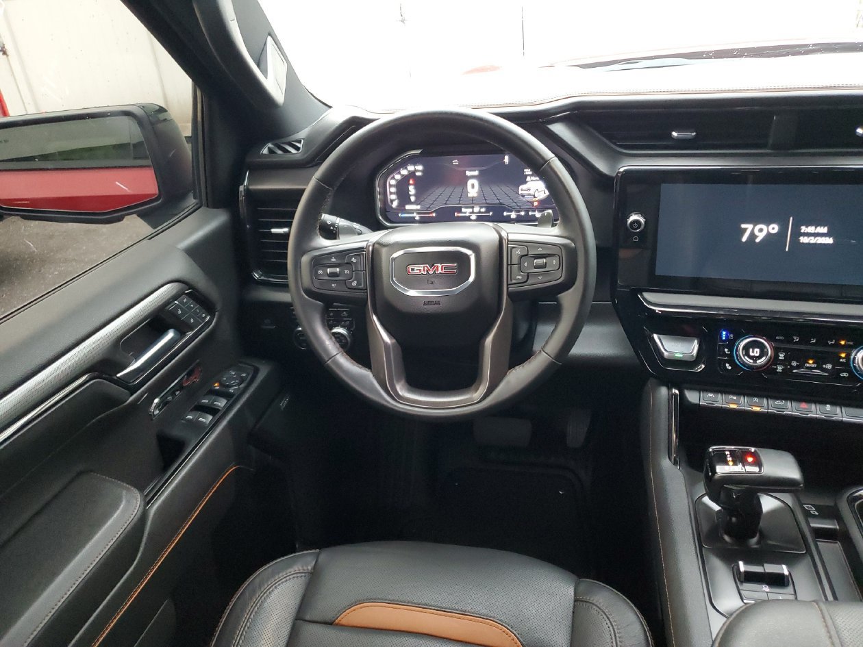 Used 2024 GMC Sierra 1500 AT4 w/ Technology Package AWD/4WD image 13