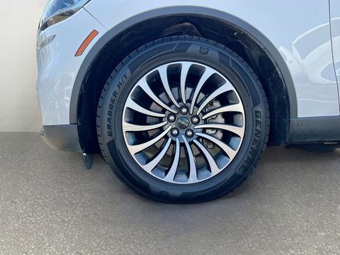 Used 2022 Lincoln Aviator Reserve w/ Elements Package Plus RWD image 32
