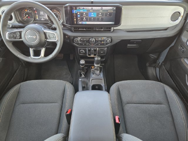 Certified 2026 Jeep Wrangler Unlimited Sahara AWD/4WD image 33