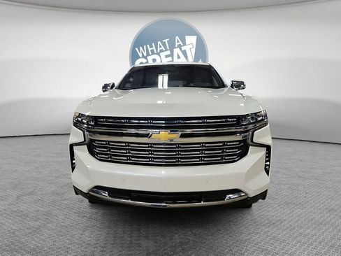 Certified 2024 Chevrolet Suburban Premier w/ Premium Package image 9
