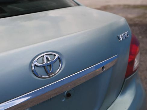 Used 2009 Toyota Yaris Sedan w/ Convenience Pkg FWD image 29