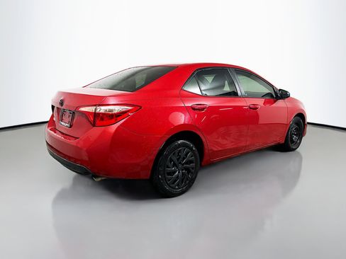 Used 2017 Toyota Corolla LE image 4