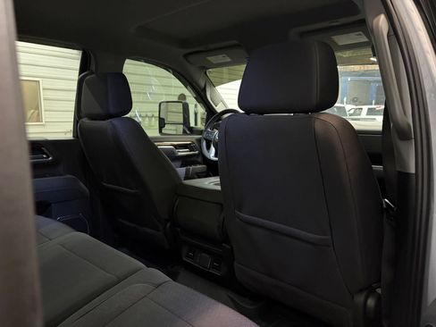 Used 2025 GMC Sierra 3500 SLE w/ SLE Value Package AWD/4WD image 30