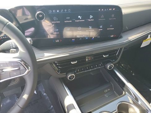 New 2026 Chevrolet Suburban LS image 24