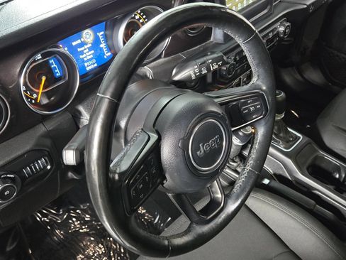 Used 2020 Jeep Wrangler Unlimited Sport AWD/4WD image 23