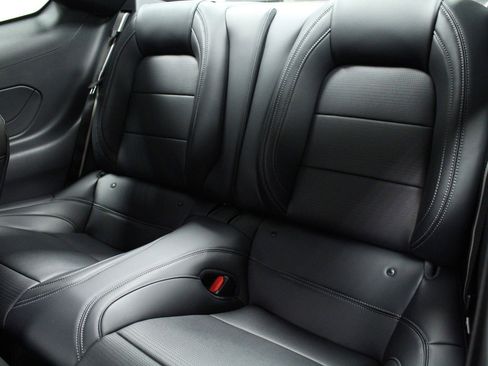 Used 2024 Ford Mustang GT Premium image 13