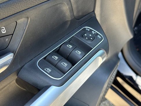Used 2024 Mercedes-Benz GLB 250 image 22