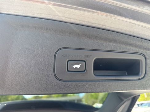 Used 2025 Acura MDX w/ Technology Package image 31