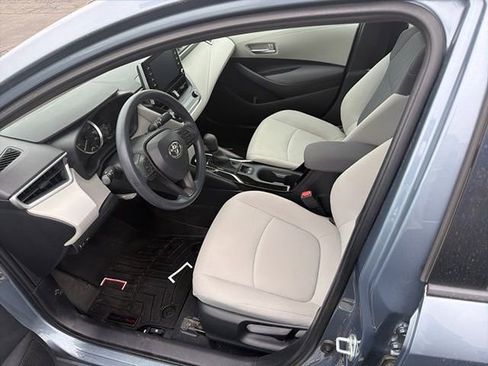 Used 2020 Toyota Corolla LE w/ Carpet Mat Package (TMS) image 7