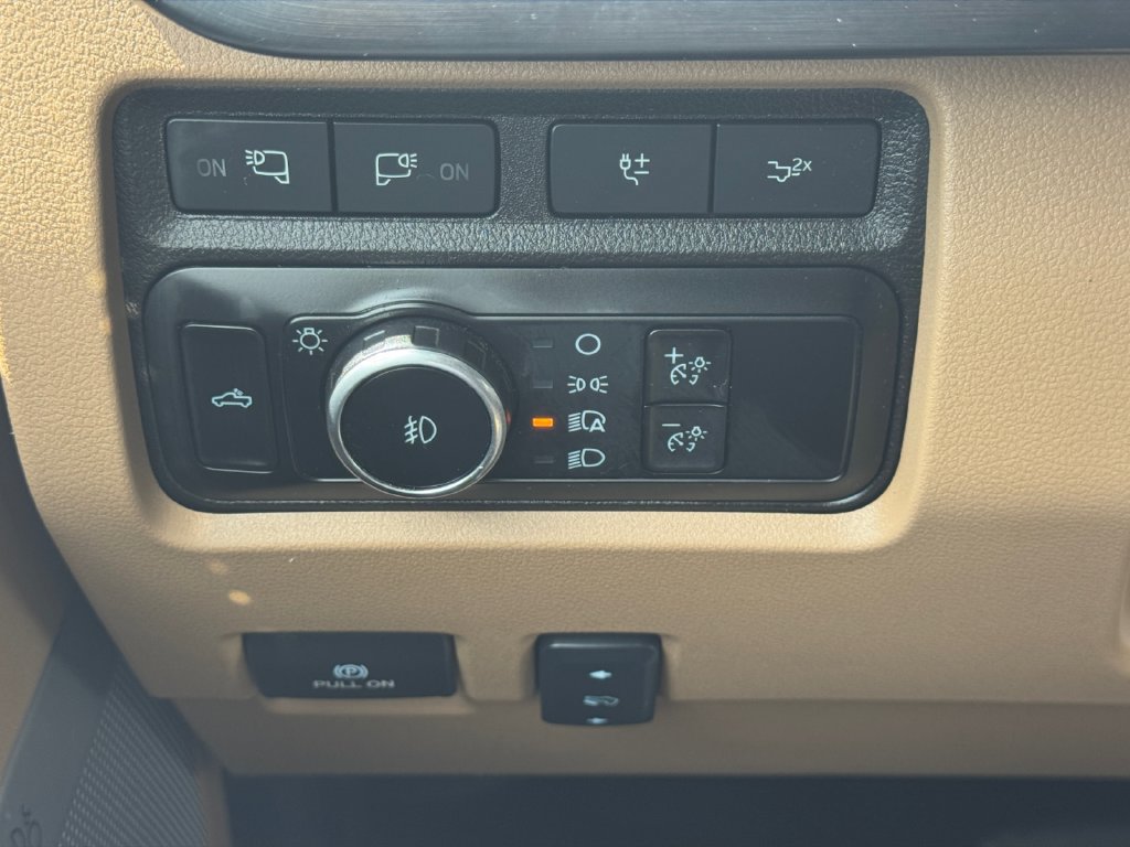 Used 2024 Ford F450 Lariat w/ Chrome Package AWD/4WD image 23