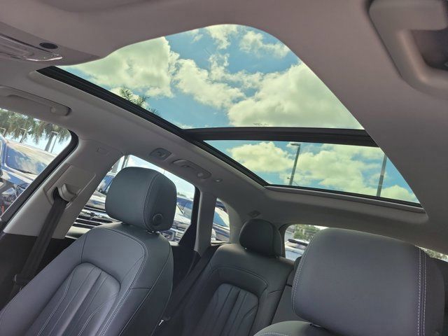 Used 2022 Audi Q5 2.0T Premium w/ Convenience Package AWD/4WD image 25