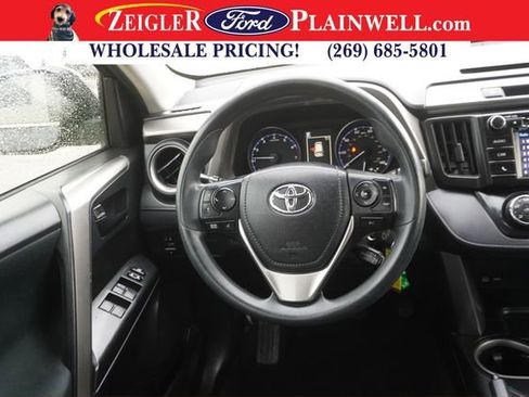 Used 2017 Toyota RAV4 LE image 9