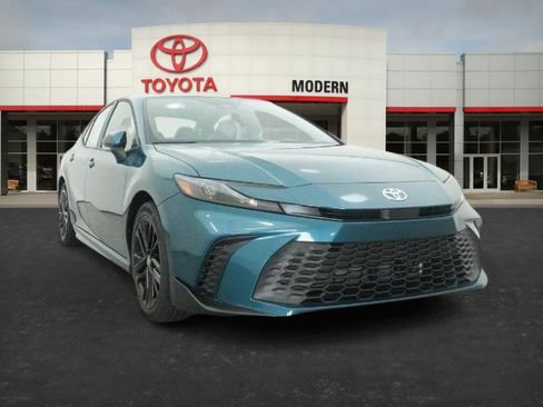 New 2026 Toyota Camry SE image 32
