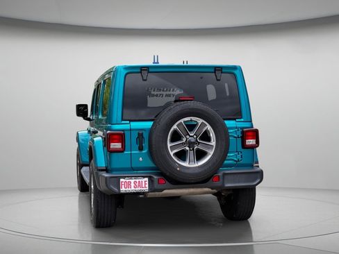 Used 2020 Jeep Wrangler Unlimited Sahara w/ Uconnect 4C Nav & Sound Group AWD/4WD image 7