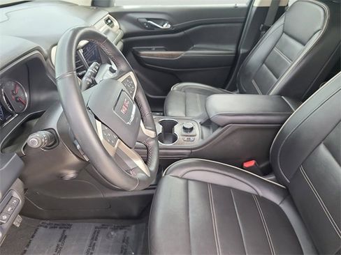 Used 2023 GMC Acadia Denali w/ Denali Technology Package image 24