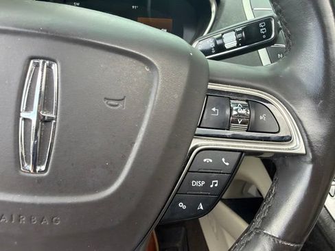 Used 2020 Lincoln Nautilus Reserve w/ Equipment Group 201A FWD image 12