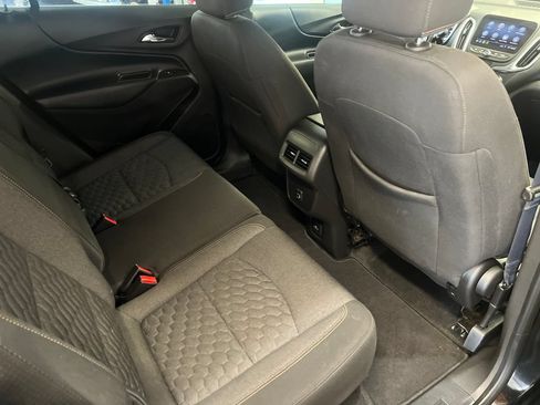 Used 2019 Chevrolet Equinox LT w/ Sun & Navigation Package AWD/4WD image 43