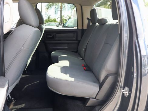 Used 2015 RAM 3500 Tradesman w/ Chrome Appearance Group image 34