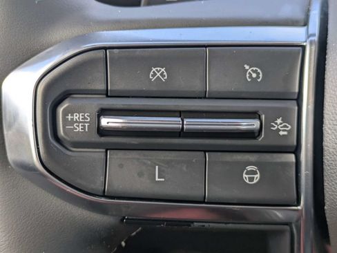 Used 2024 GMC Acadia Denali w/ Super Cruise Package AWD/4WD image 28