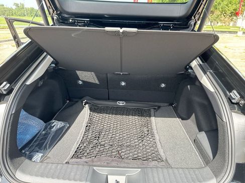 New 2025 Toyota Prius Plug-In Hybrid FWD image 34