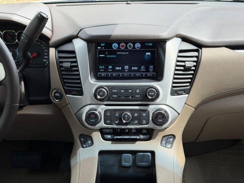 Used 2018 GMC Yukon SLT w/ Premium Edition AWD/4WD image 13