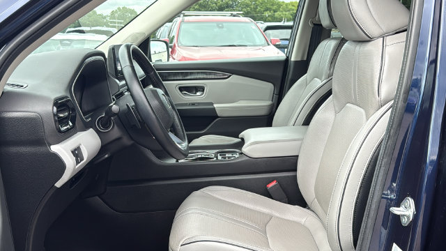 Used 2023 Honda Pilot Elite image 10