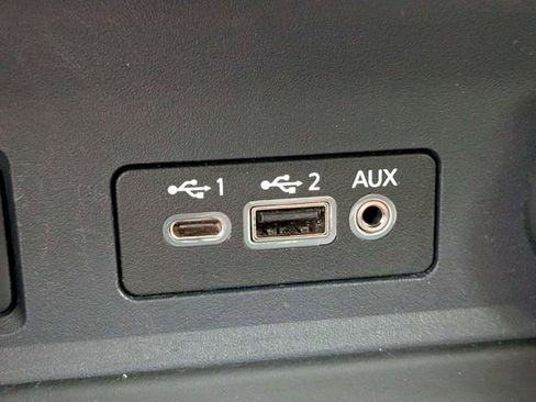 Used 2024 Nissan Sentra SV FWD image 20