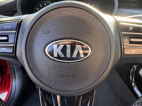 Used 2019 Kia Stinger Premium image 17