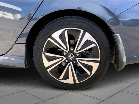 Used 2016 Honda Civic EX-T image 9