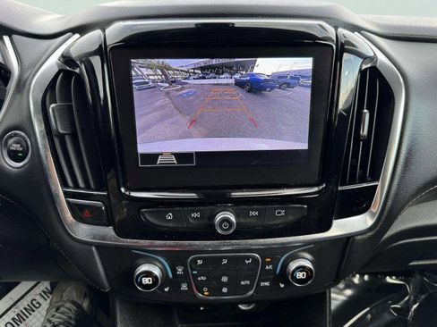 Used 2020 Chevrolet Traverse LT image 30
