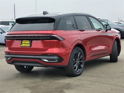 New 2026 Lincoln Nautilus Reserve image 4