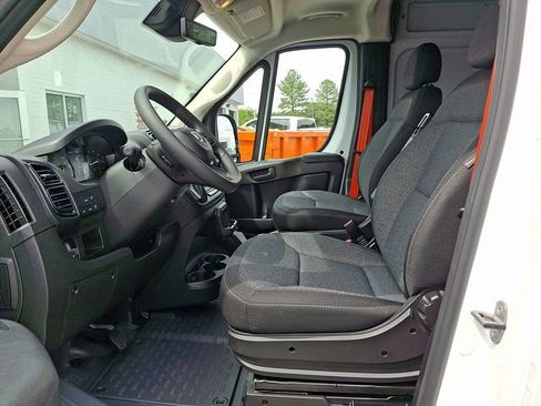 Used 2024 RAM ProMaster 2500 w/ Safety Group FWD image 9