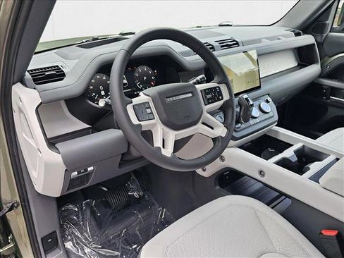 New 2025 Land Rover Defender 110 S image 3
