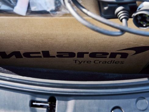 Used 2025 McLaren Artura Spider RWD image 26