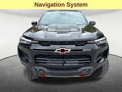 Used 2024 Chevrolet Colorado ZR2 AWD/4WD image 4