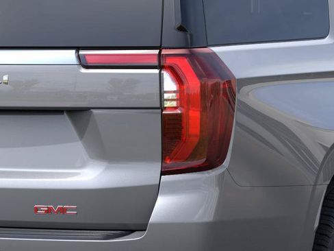 New 2026 GMC Yukon XL Denali w/ Denali Reserve Package AWD/4WD image 35