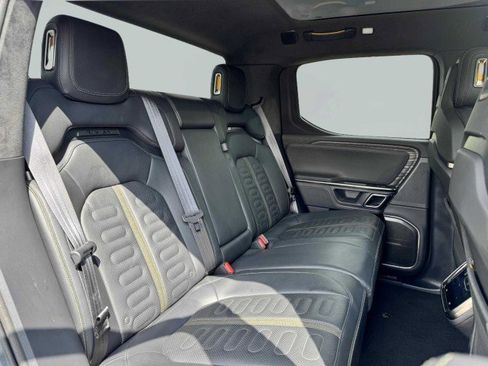 Used 2022 Rivian R1T Adventure image 52