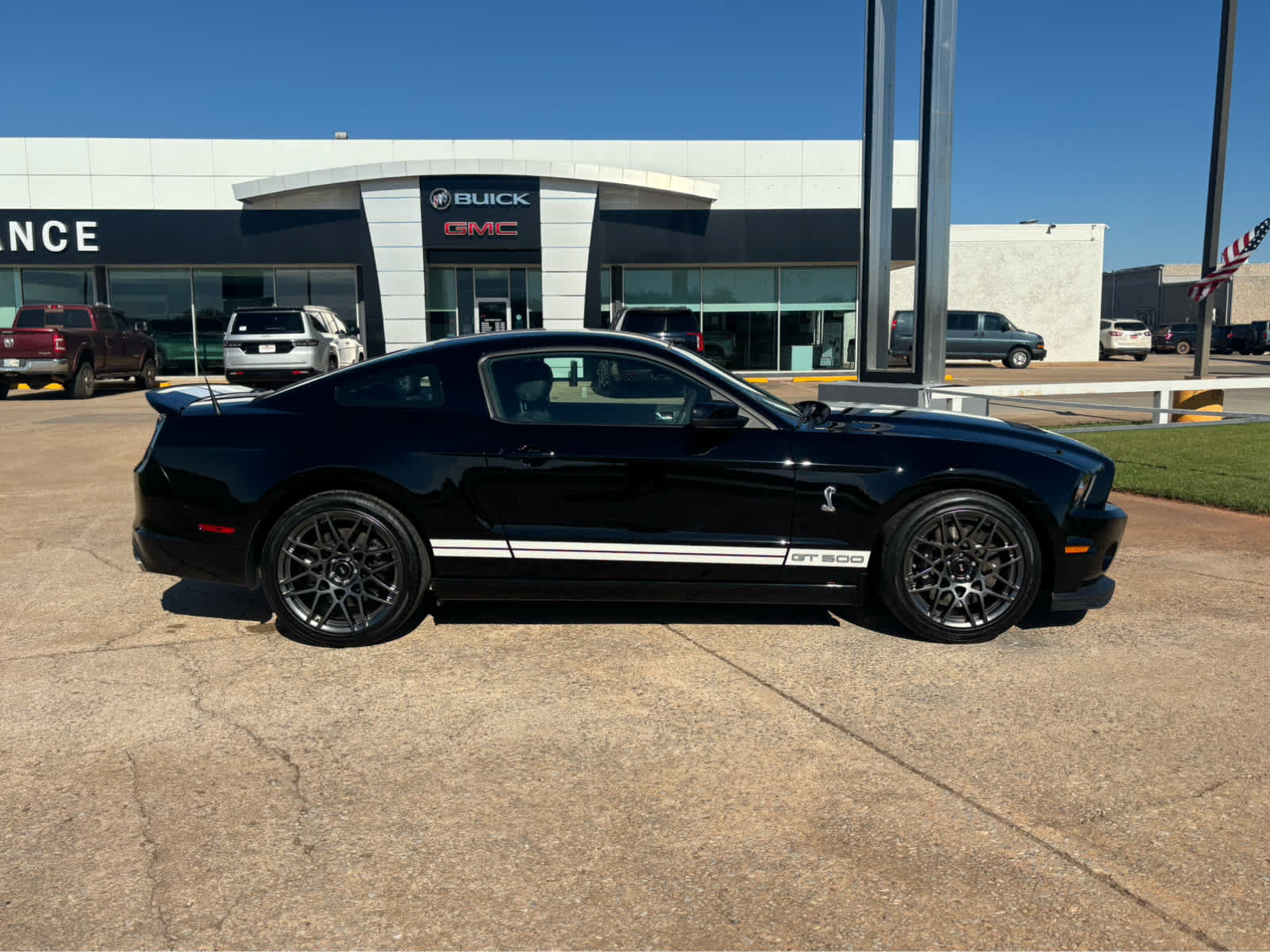 Used 2013 Ford Mustang Shelby GT500 RWD image 8