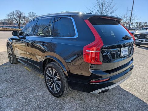 Used 2020 Volvo XC90 T5 Momentum w/ Protection Package Premier image 6