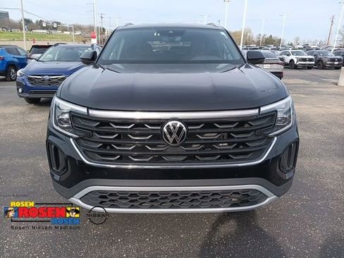 Used 2025 Volkswagen Atlas Cross Sport SE AWD/4WD image 7