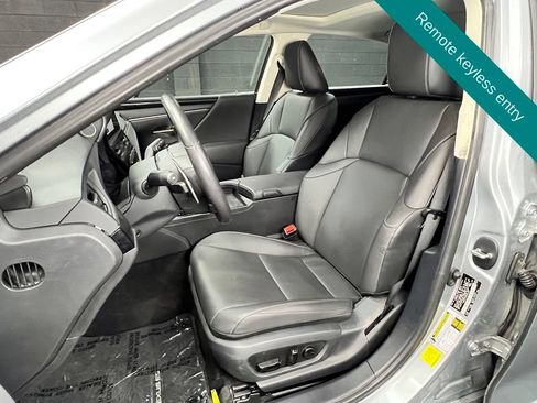 Used 2024 Lexus ES 350 w/ Accessory Package (Z1) FWD image 7